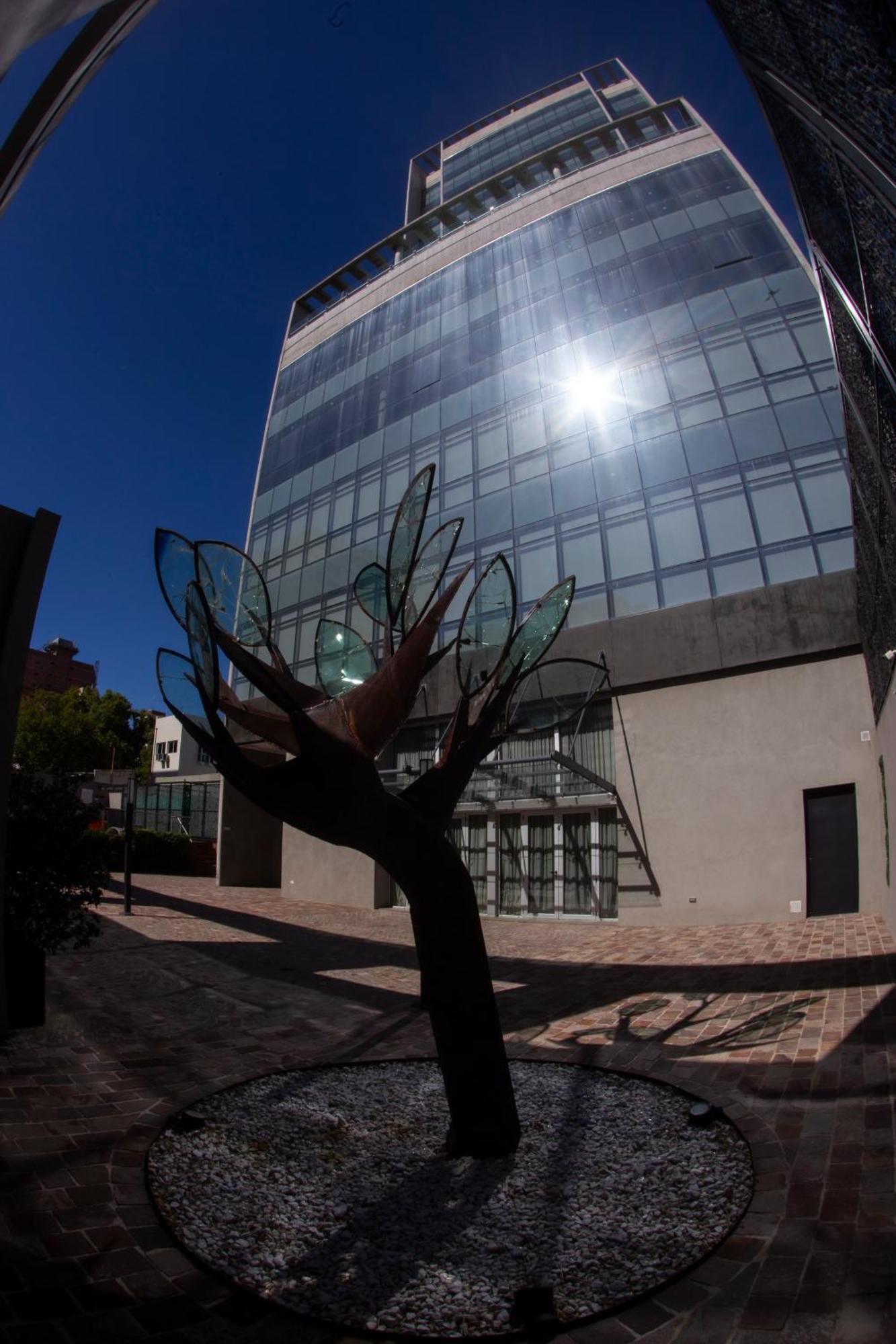 Hotel Land Plaza Ла Плата Екстериор снимка