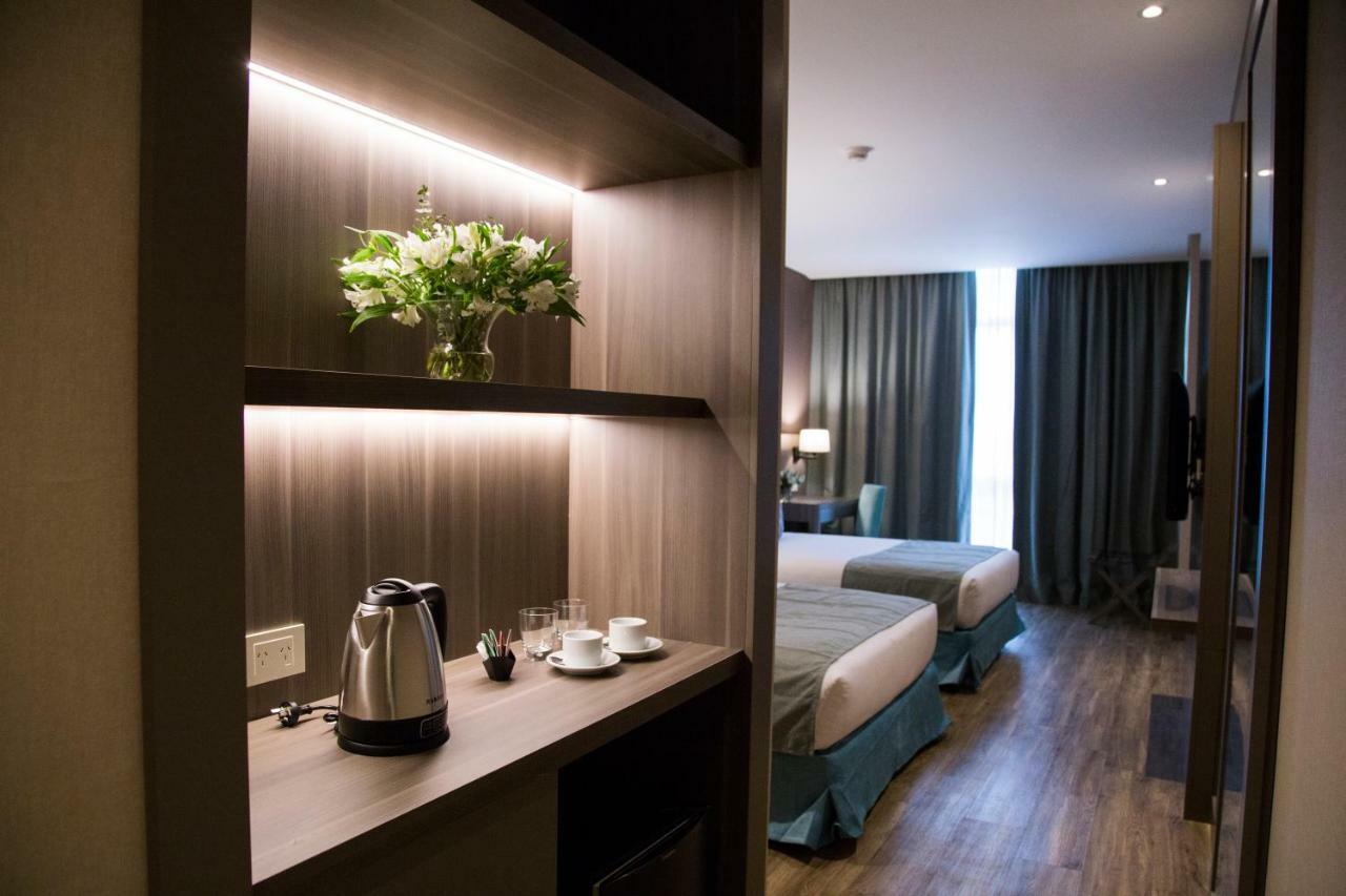 Hotel Land Plaza Ла Плата Екстериор снимка