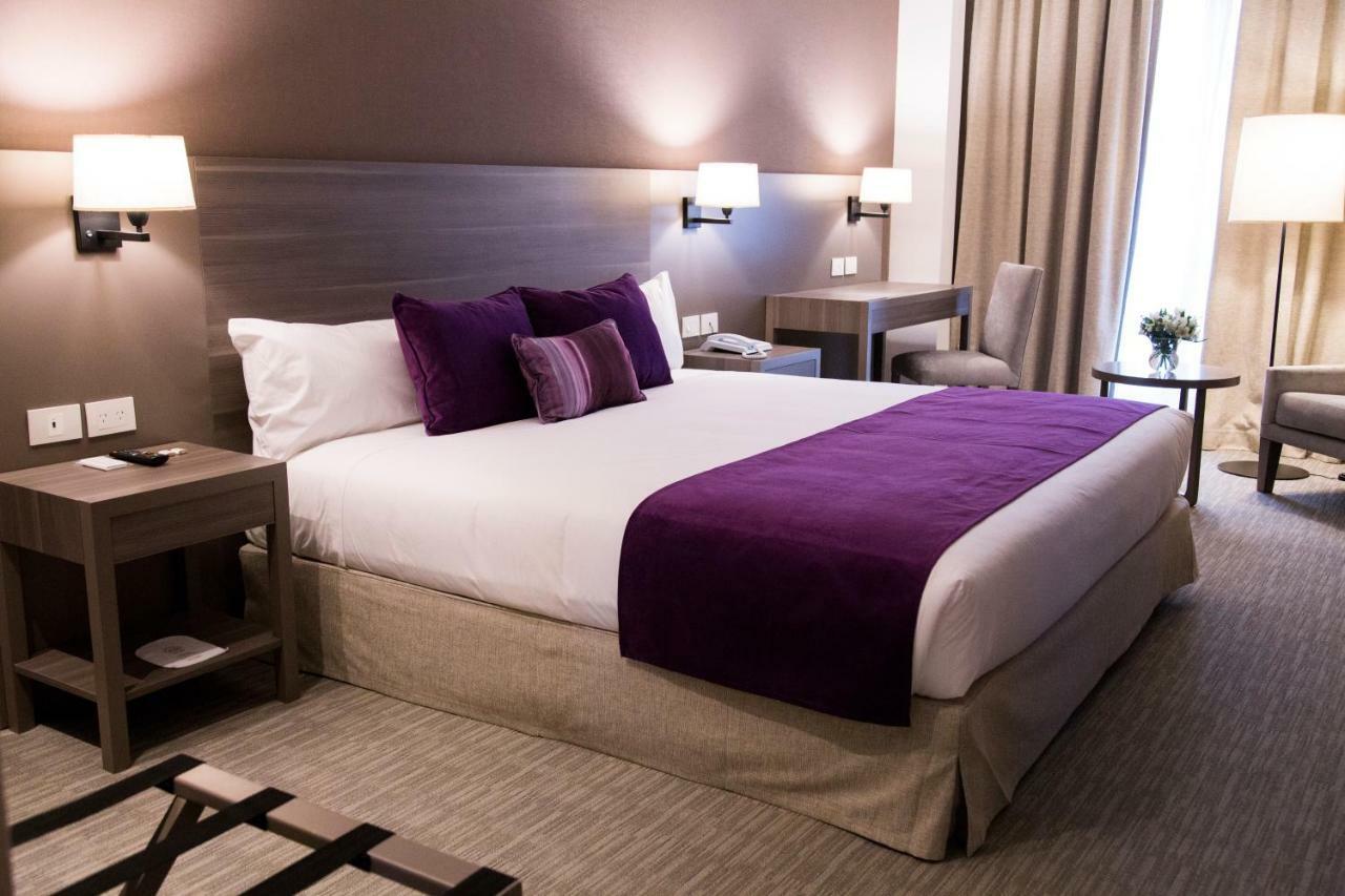 Hotel Land Plaza Ла Плата Екстериор снимка