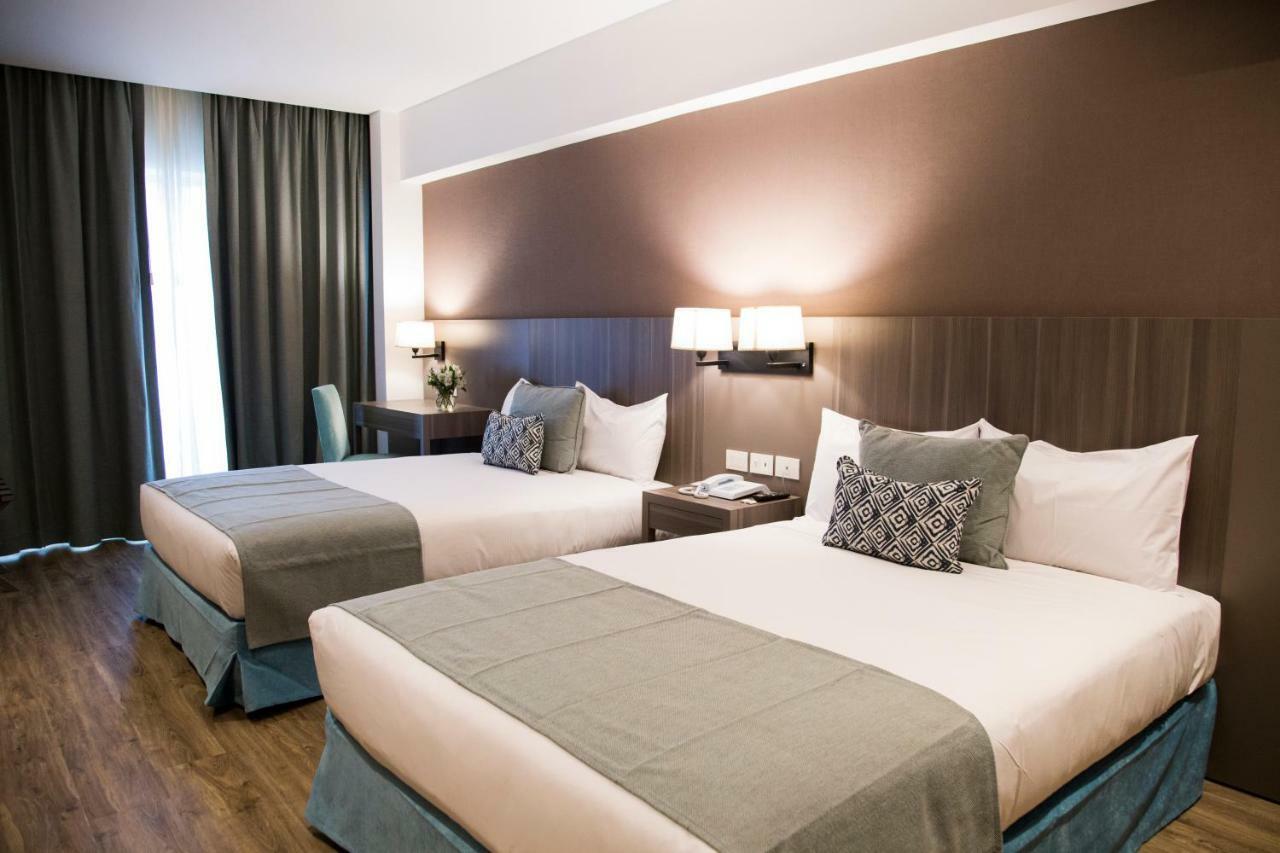 Hotel Land Plaza Ла Плата Екстериор снимка