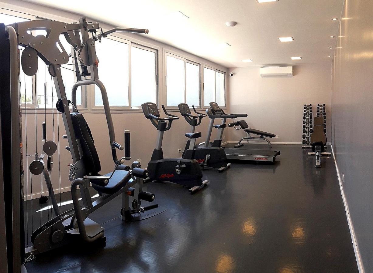 Hotel Land Plaza Ла Плата Екстериор снимка